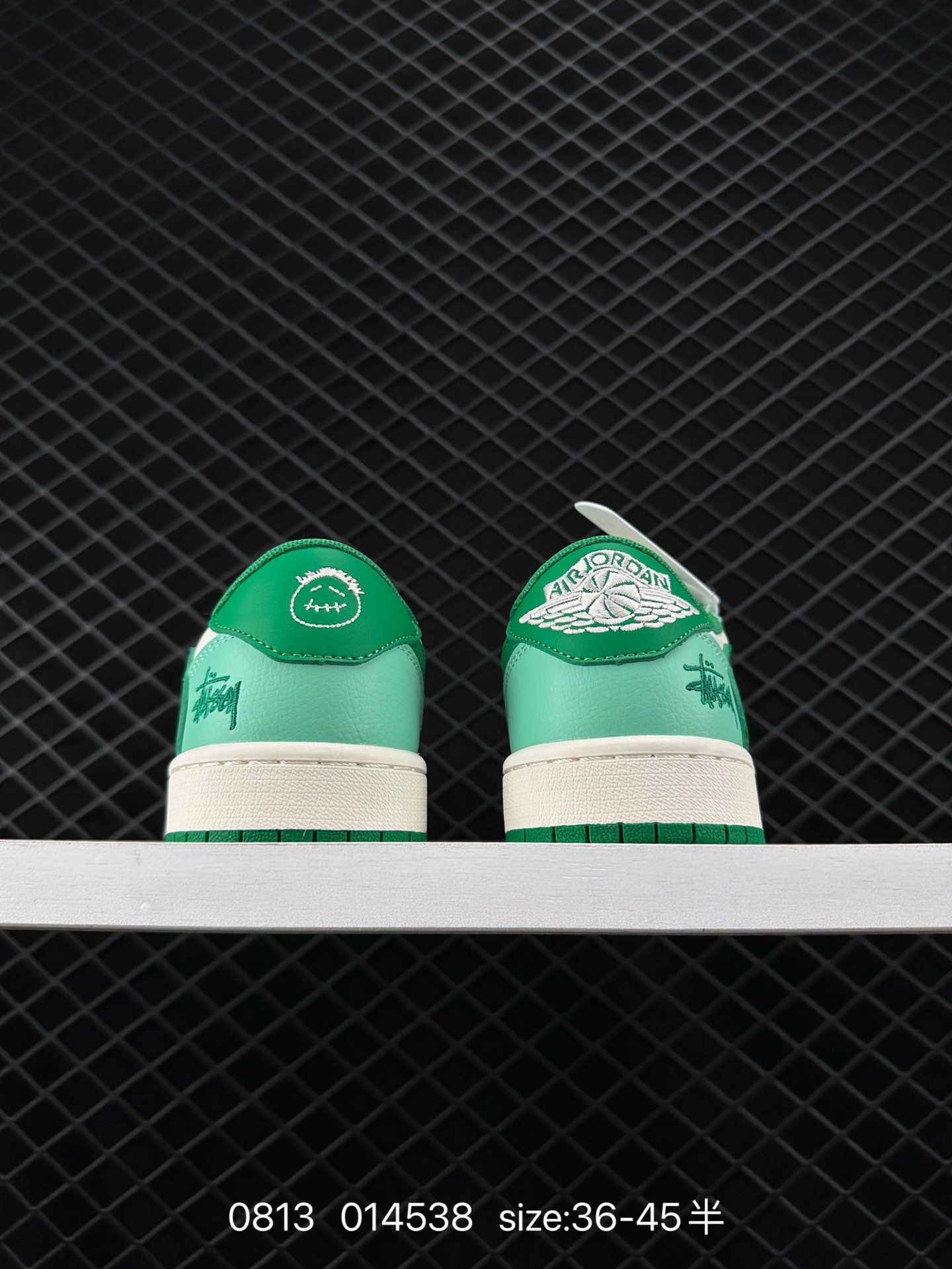 Travis Scott x Air Jordan 1 ” Reverse Mocha “